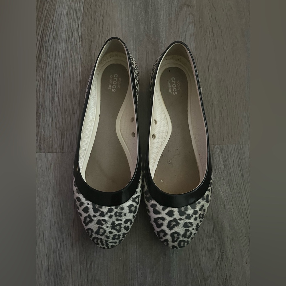 CROCS Women's Black and White Animal Print Flats